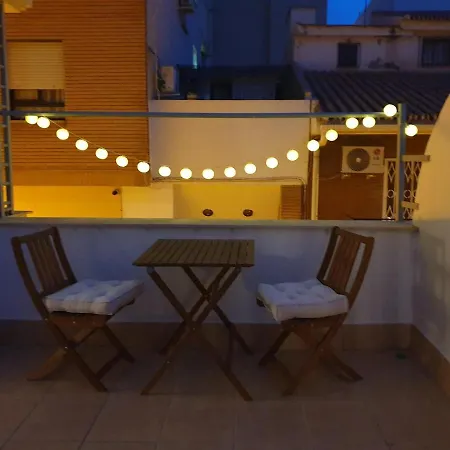 Modernes In Centro Mit Terrasse, Kingsize-bett , Ac Und Schnellem Wlan Apartment