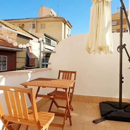 Modernes In Centro Mit Terrasse, Kingsize-bett , Ac Und Schnellem Wlan * Malaga