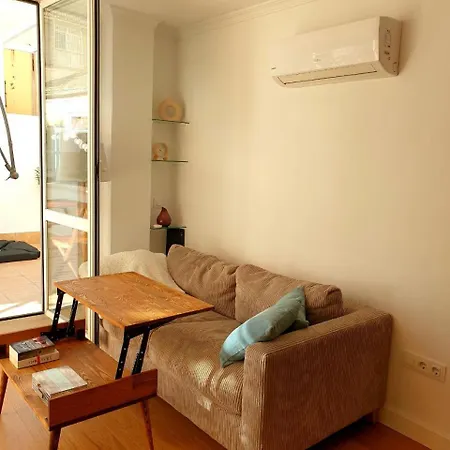 Modernes In Centro Mit Terrasse, Kingsize-bett , Ac Und Schnellem Wlan Apartment *